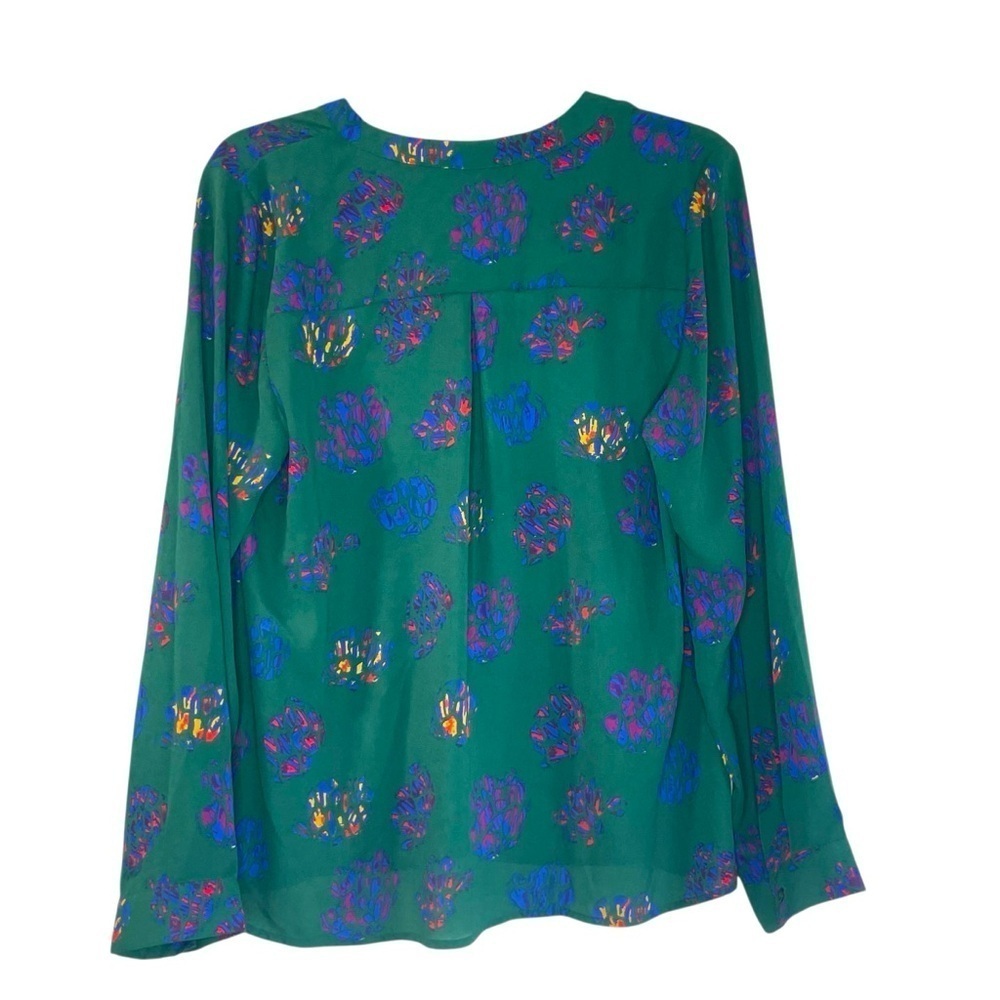 Eclair Green Abstract Print Ruffle Front Blouse | Size L - Picture 5 of 10